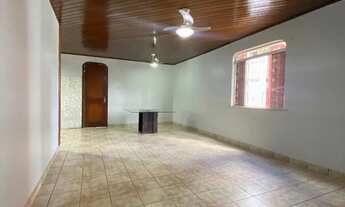 Imagem 3: Casa de 3 pavimentos, 3 suítes na Sacramenta