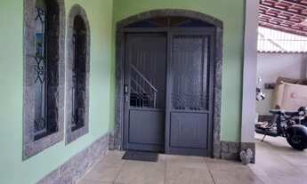 Imagem 3: VENDE-SE CASA TRIPLEX 3 SUITES, 2BANHEIROS, TERRAÇO E GARAGEM- ED. PASSOS - MESQUITA - RJ