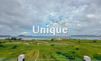 Imagem: Cobertura de frente para a praia!