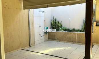 Imagem 3: Casa no condomínio Terra Nova I disponível para venda em Uberlândia-MG