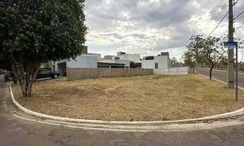 Imagem 2: TERRENO DE ESQUINA à venda com 460 m2 no Condomínio Belvedere Cuiabá - Cuiabá - MT