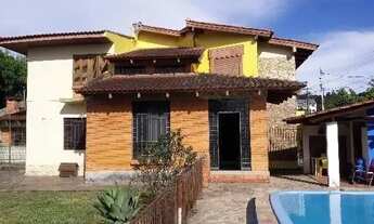 Imagem 4: Casa em Porto Alegre, no bairro Aberta dos Morros, com 4 dormitório(s), e 4 banh