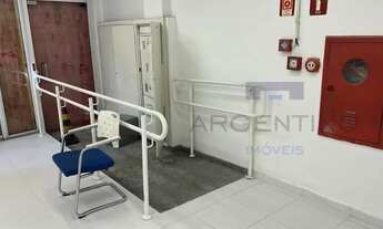 Imagem 4: Salão Comercial com Elevador - Centro Cívico Localização estratégica, ideal para