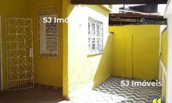 Imagem 2: Casa com quintal e 2 suítes no Bom Futuro