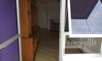 Imagem 7: Amplo Apartamento, com Varanda e Vaga de Garagem. Ótima Localização