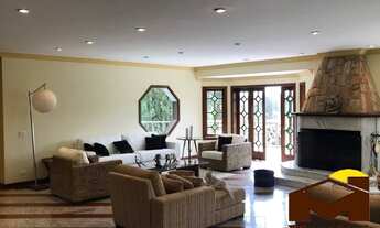 Imagem 5: Casa com elevador em condomínio fechado