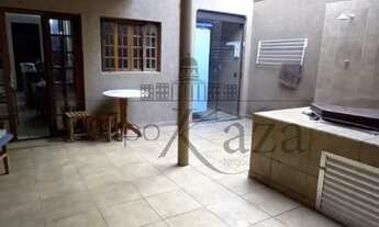 Imagem 4: Sobrado para venda tem 135 metros quadrados com 3 quartos