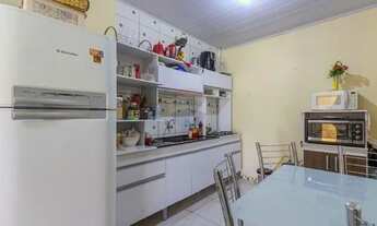 Imagem 6: Casa com 2 dormitórios e pátio de 385m²