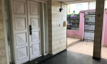 Imagem 2: Sobrado para Venda e Locação com 200 metros quadrados com 3 quartos em Macuco - Santos