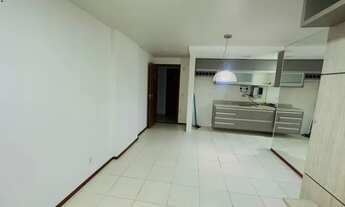 Imagem 2: Apto 2 Quartos com suíte e varanda no poço semi mobiliado