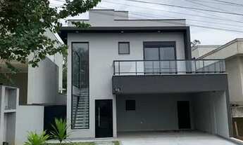 Imagem 2: Casa de condomínio para venda possui 330 metros quadrados com 3 quartos