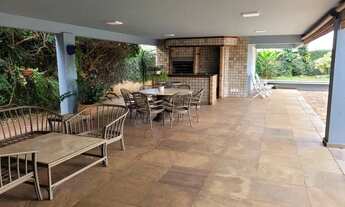 Imagem 7: Sobrado para venda possui 438 metros quadrados com 6 quartos em Centro - Araraquara - SP