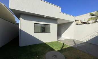 Imagem 6: Casa com 3 quartos, área gourmet e espaço nos fundos no bairro Vila Alzira