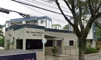 Imagem: Quarto em apartamento universitário em