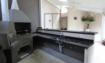 Imagem 3: Casa em Condominio com belo jardim e piscina - acesso pelo Paineiras e pela Marginal Pinhe