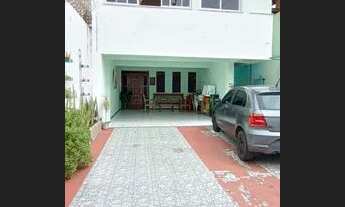 Imagem: Excelente Casa Duplex ao Lado da Av José
