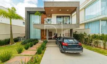 Imagem 1: Casa para venda ou locação no condomínio Burle Marx, 4 suítes, bela decoração