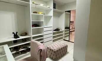 Imagem 4: Sobrado para venda tem 220 metros quadrados com 5 quartos em Cágado - Maracanaú - CE