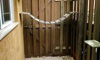 Imagem 5: Casa para venda tem 190 metros quadrados com 4 quartos , frente ao OBA e padaria Abelha Gu