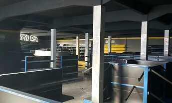 Imagem 6: Ponto Comercial Galpão no Centro da Cidade Loja com Estrutura Montada Gôndolas