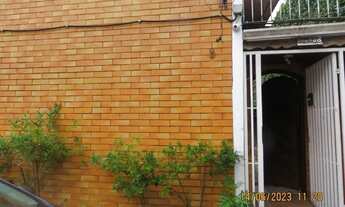 Imagem: Ao lado metro