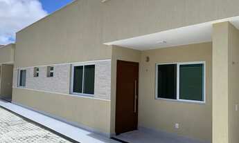 Imagem 3: Casa de condomínio para aluguel possui 70 metros quadrados com 2 quartos em Capim Macio