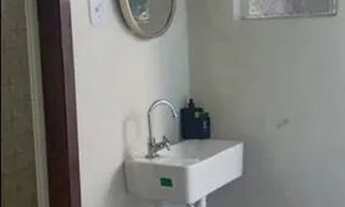 Imagem 6: Alugo suíte semi mobiliada na torre, entrada individualizada. R$620,00