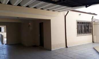 Imagem 4: Casa para aluguel com 200 metros quadrados com 4quartos e 3vagas portão eletrônico, linda