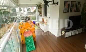 Imagem 2: Apartamento com ampla varanda em andar alto, ao lado da Estação Adolfo Pinheiro do Metrô