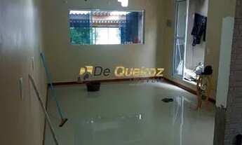 Imagem 3: DE QUEIROZ. IMÓVEL ESPAÇOSO COM MAIS DE 01 CASA! OPORTUNIDADE PARA RENDA E MORADIA! CONFIR