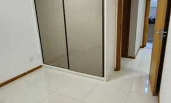 Imagem 3: Lindo 2 quartos sendo 1 suíte, 3 vagas de garagem, andar alto, todo com armários embutido