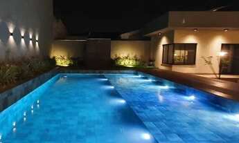 Imagem: Casa de luxo com piscina