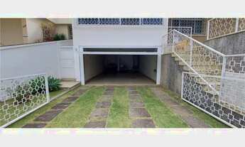 Imagem 6: Ótima casa linear com 5 quartos, jardim e 4 vagas de garagem no bairro Bairu por R$869.000