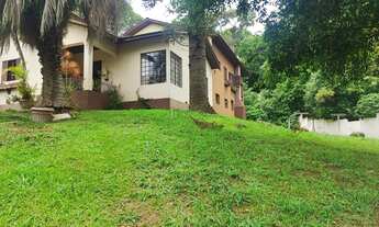 Imagem 2: CASA com 5 dormitórios à venda com 300m² no bairro Tingui - CURITIBA / PR