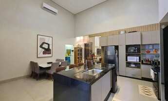 Imagem 7: Casa com 3 suítes à venda no Bairro Bandeirantes em Lucas do Rio Verde Com piscina aqueci