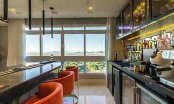 Imagem 2: Imóvel para venda possui 303 metros quadrados com 3 quartos em Agronômica - Florianópolis