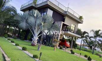 Imagem: Lindo sobrado de 600m² de terreno, estilo