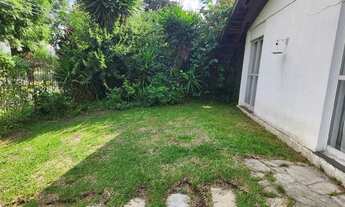 Imagem 2: Jardim Social, terreno 493,67m², casa183,90m²,2 salas, lareira, 3 quartos sendo 1 suíte, 2