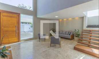 Imagem 2: Casa à Venda - Bandeirantes, 3 Quartos, 280 m2