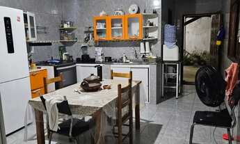 Imagem 3: Casa duplex, 192 m², na avenida Carapinima, bairro: Benfica, Fortaleza - CE