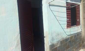 Imagem 4: Alugo barracão Quarto com aluguel por R$650 /mês