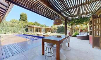 Imagem 2: Casa mobiliada em condomínio fechado, 5 suítes, 947m2 de terreno Rio Tavares - Florianópol