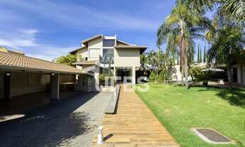 Imagem 2: Sobrado, com 6 suítes, 9 vagas de garagem - 1.000 m² de terreno com 515 m² de construção