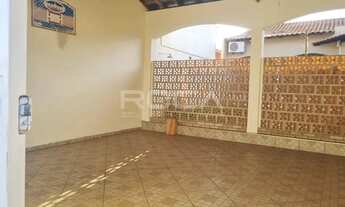 Imagem 2: Casa à venda no Residencial Itamarati, São Carlos - 2 dormitórios e 2 garagens cobertas!