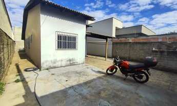 Imagem 4: Casa de 3 Quartos Sendo uma Suite com Quinal Grande com 300 Metros