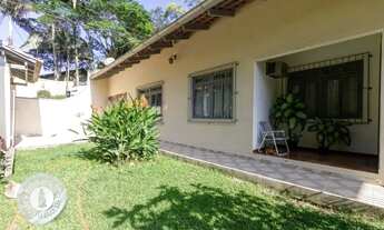 Imagem: Casa com 3 dormitórios no bairro do Garcia