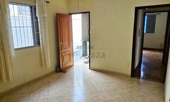 Imagem 2: Casa - Jardim Ismênia - 4 Dormitórios - 153m²