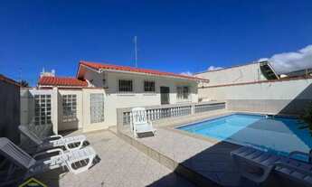 Imagem: Casa à Venda - 3 Dormitórios, 2 Suítes