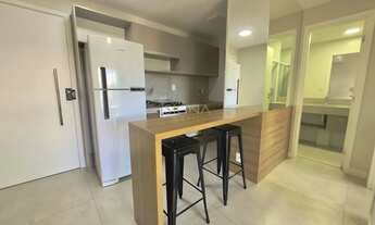 Imagem 4: Apartamento à venda com 1 quarto, sala com varanda, banheiro social e todo mobiliado