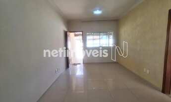 Imagem 2: Casa no bairro Santa Amélia, com 120 m²; de área, 04 quartos, 01 suíte, 03 banheiros e 02